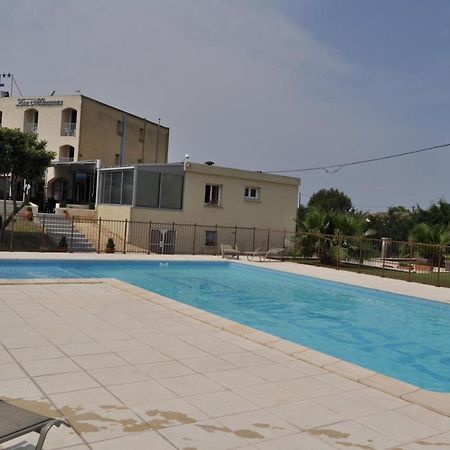 Hotel Les Mimosas Lunel  Esterno foto
