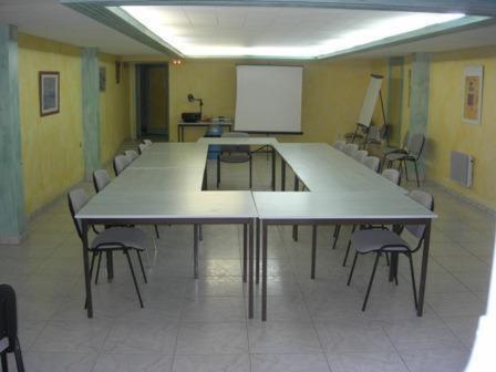 Hotel Les Mimosas Lunel  Esterno foto