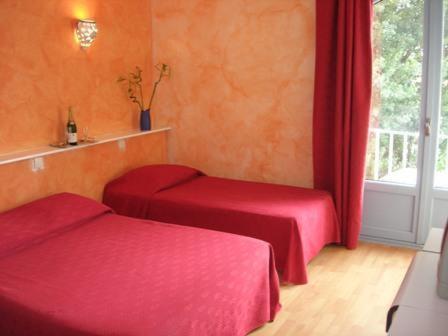 Hotel Les Mimosas Lunel  Camera foto